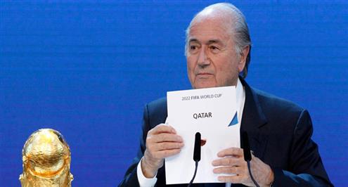 بلاتر: قطر تستعد بجدية لاستضافة مونديال 2022